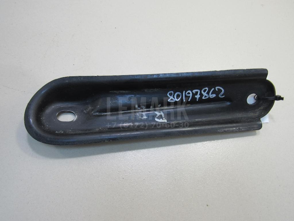 Кронштейн задней балки 5229542010 Toyota