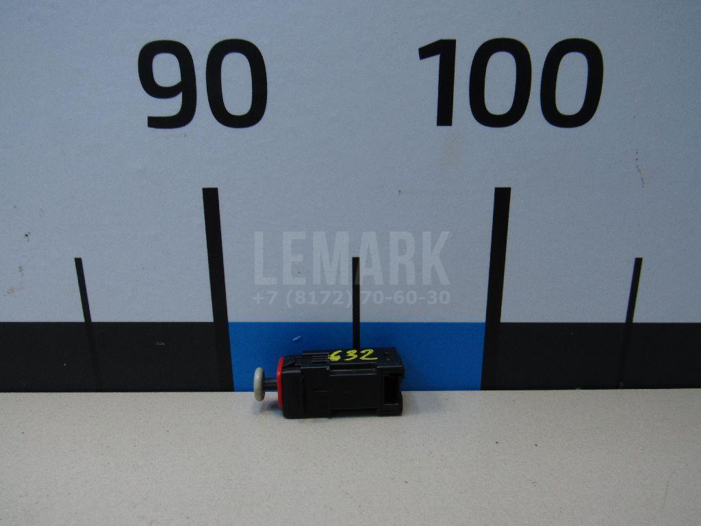 Датчик включения стопсигнала 55701395 GM