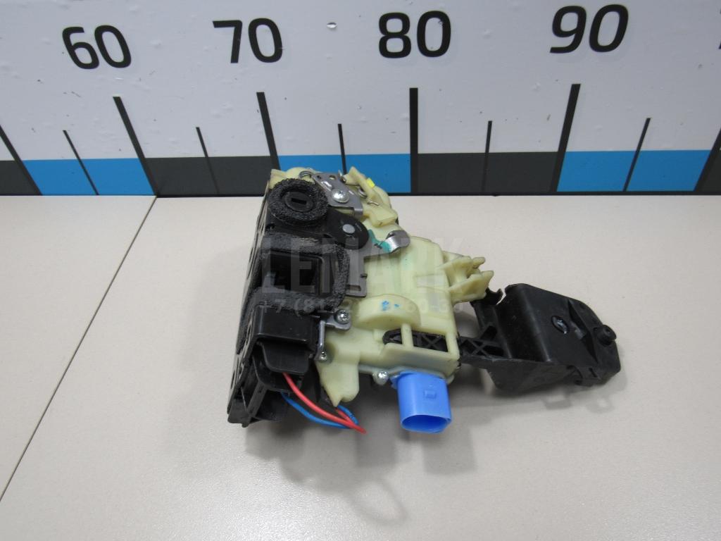 Замок двери задней левой 3B4839015AN VAG