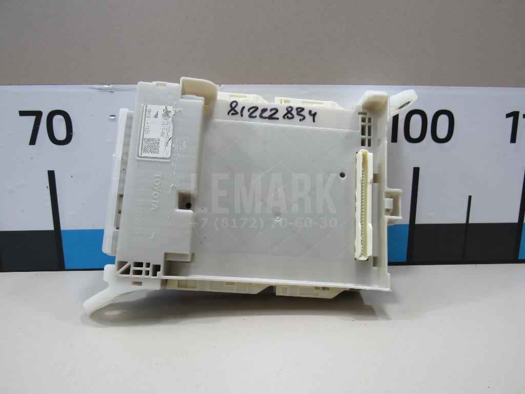Блок предохранителей 8273060160 Toyota