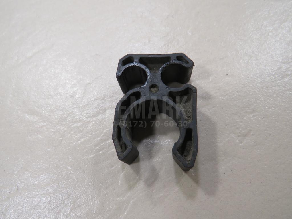 Крепеж 1672592 Ford