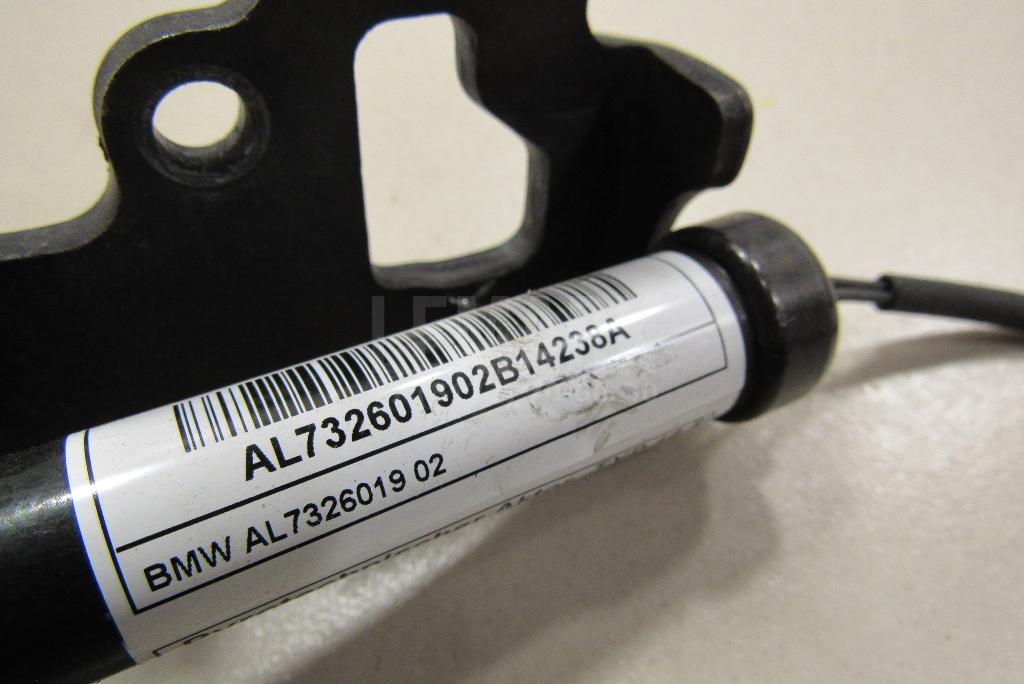 Пиропатрон для  BMW 1-serie E87/E81 2004-2011