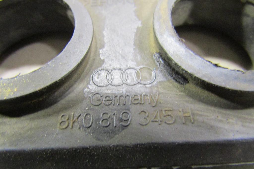 Уплотнитель (внутри) для  Audi Q7 [4L] 2005-2015