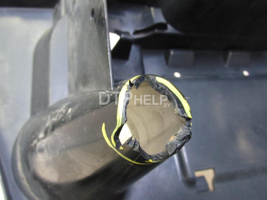 Фото Кронштейн заднего бампера правый для BMW 7-serie F01/F02  2009