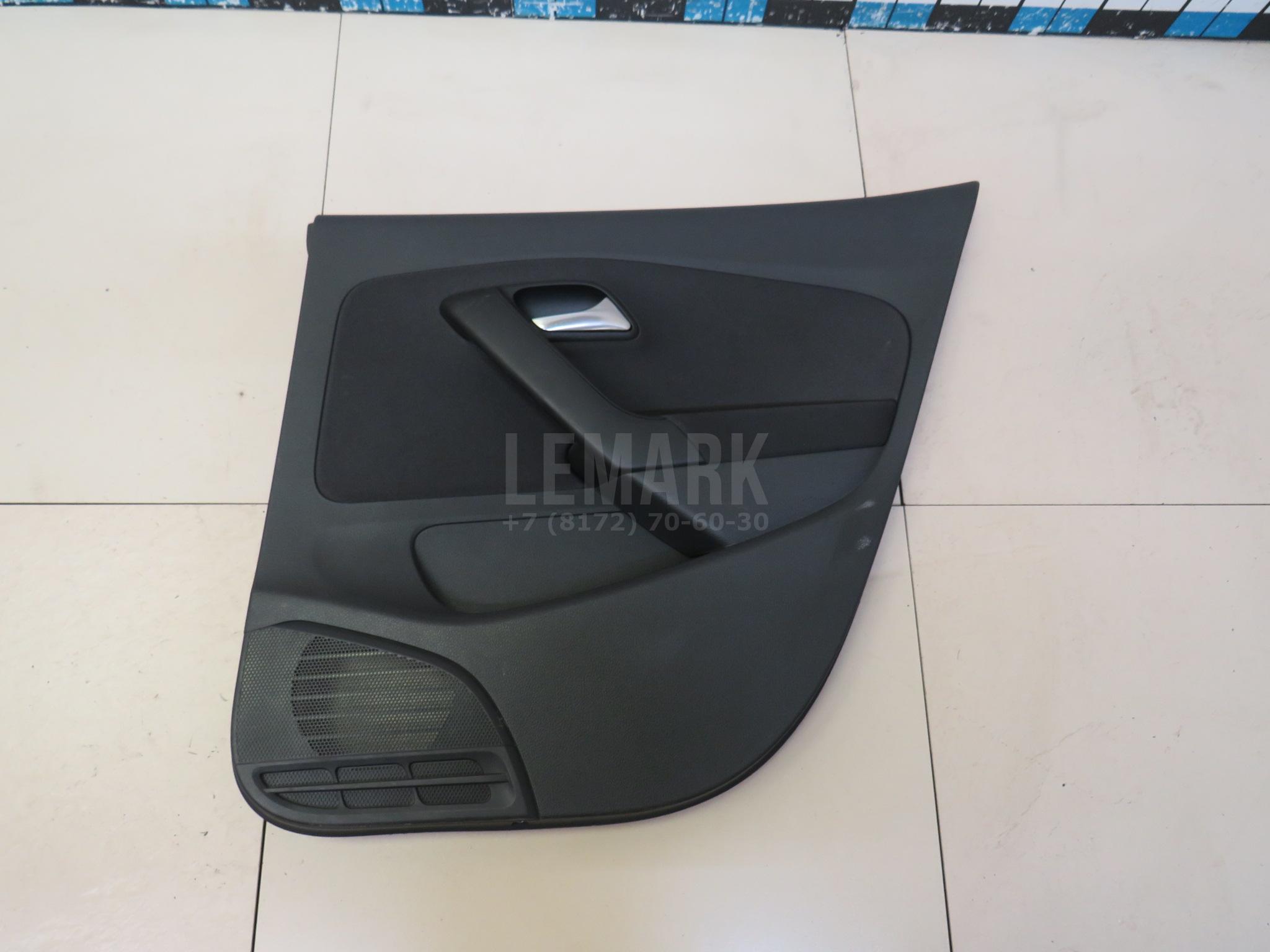 Обшивка двери задней правой 6R6867212ADAPC VAG