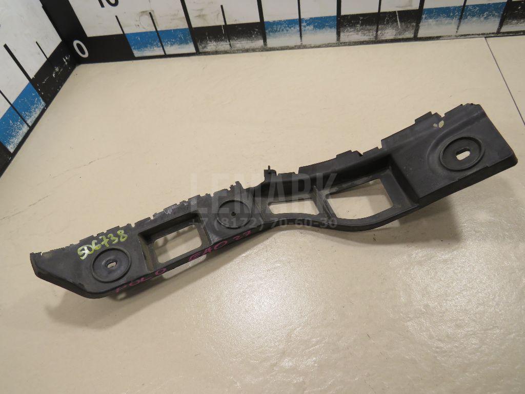 Кронштейн заднего бампера правый 6R6807394A VAG