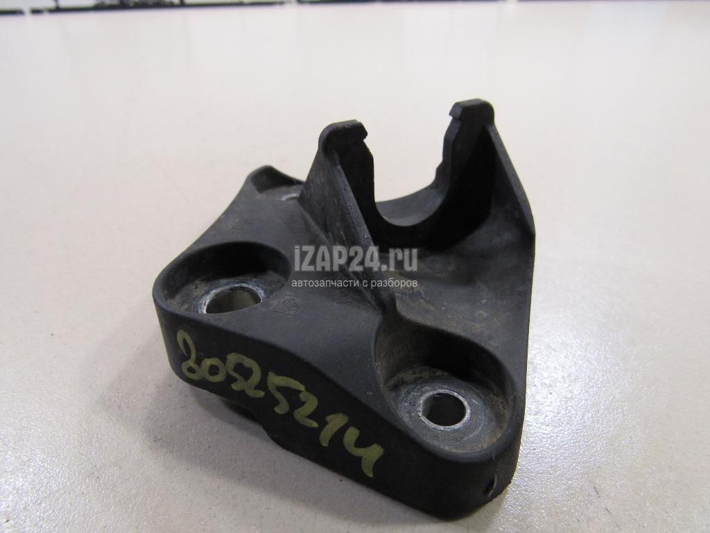 8200960208 Кронштейн крепления троса КПП Renault Duster 2012