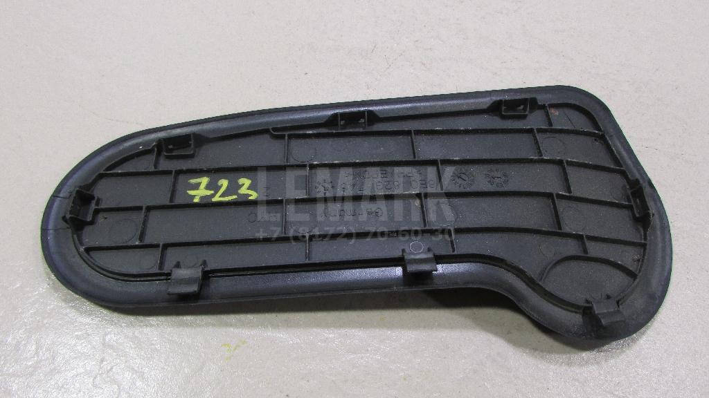 Накладка (кузов внутри) для  BMW 3-serie F30/F31/F80 2011-2020
