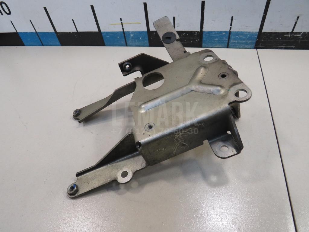 Кронштейн (сопут. товар) для  Ford Focus II 2008-2011