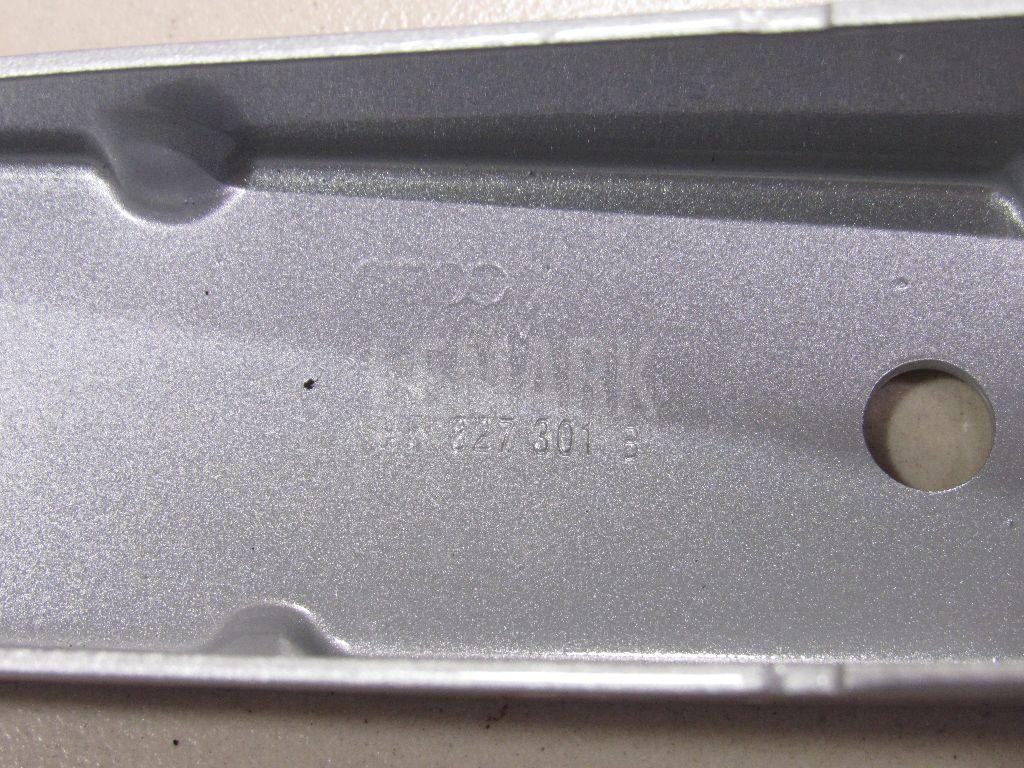 Петля крышки багажника для  BMW 1-serie F20/F21 2011-2019