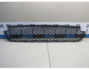 Решетка в бампер центральная для BMW X3 E83 2004-2010 с разбора состояние отличное