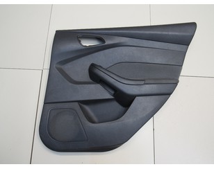 Обшивка двери задней правой для Ford Focus III 2011-2019 с разбора состояние хорошее