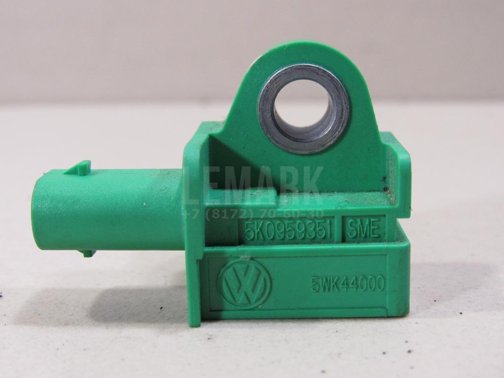 Датчик AIR BAG 5K0959351 VAG