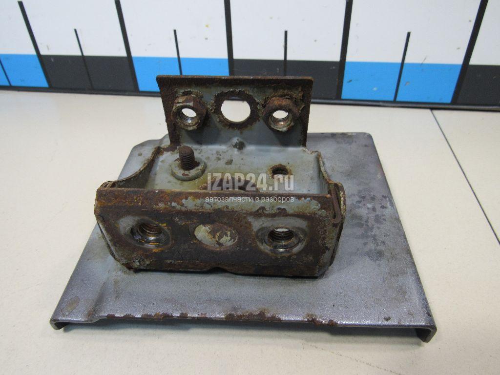 LC625312YA Кронштейн усилителя переднего бампера правый Mazda MPV II (LW) (1999 - 2006)
