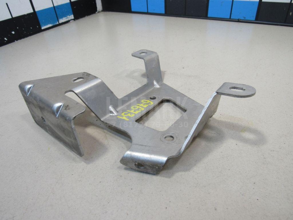 Кронштейн (сопут. товар) для  Ford Fiesta 2001-2008