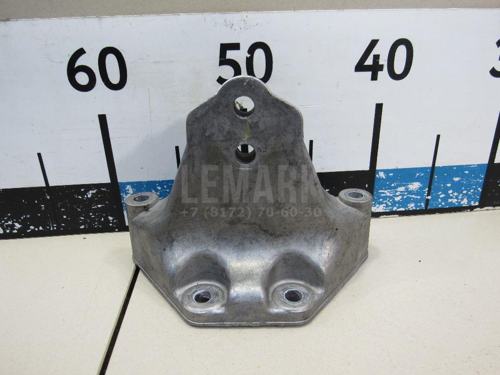 Кронштейн опоры КПП 7L0399649E VAG