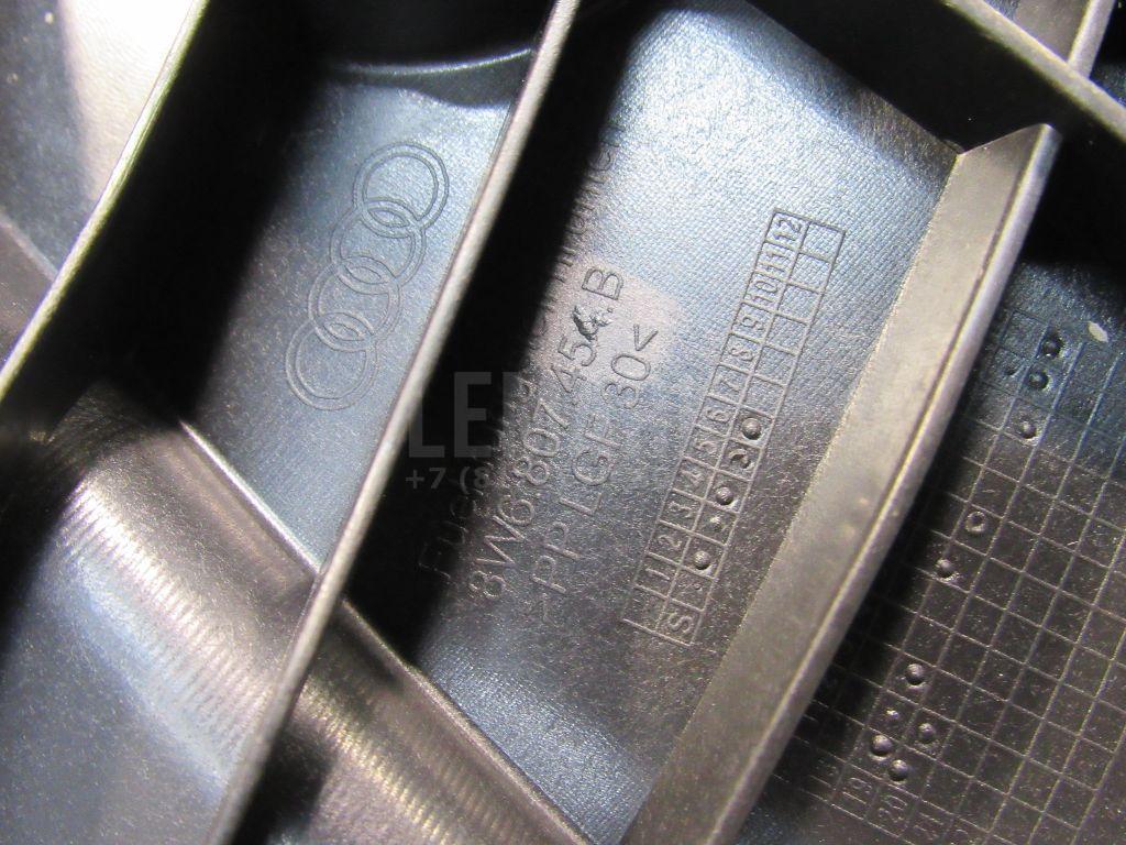 Направляющая заднего бампера правая для  BMW 7-serie G11/G12 2015-2022
