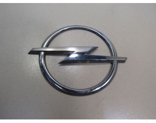 Эмблема на крышку багажника для Opel Astra H / Family 2004-2015 с разборки состояние отличное