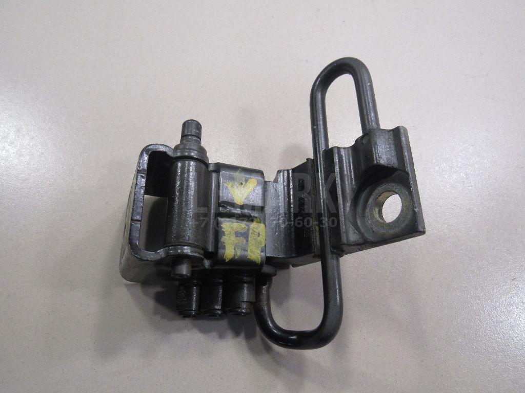 Петля двери передней правой нижняя 7L0831412A VAG