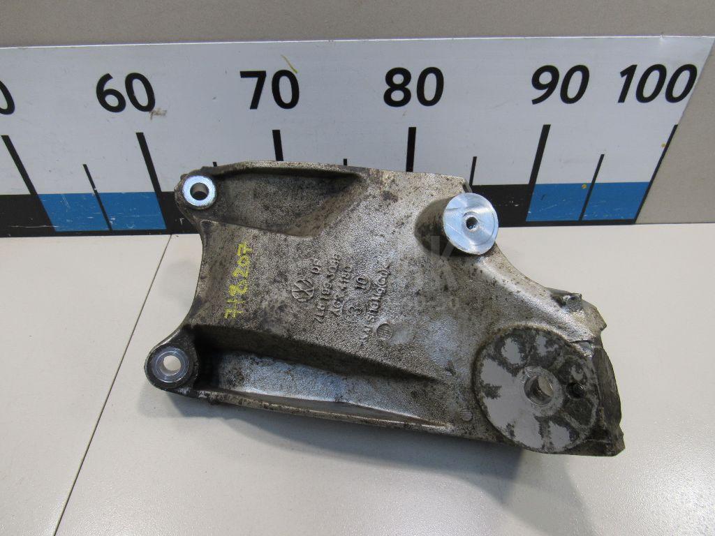 Кронштейн двигателя правый 7L8199308B VAG