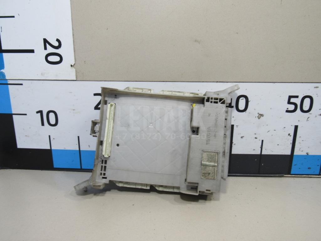 Блок предохранителей 8273060170 Toyota