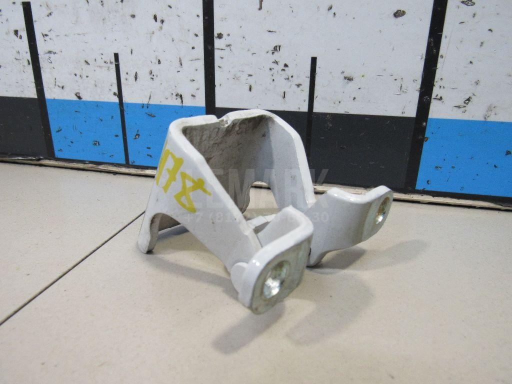 Петля двери багажника 5K6827301A VAG