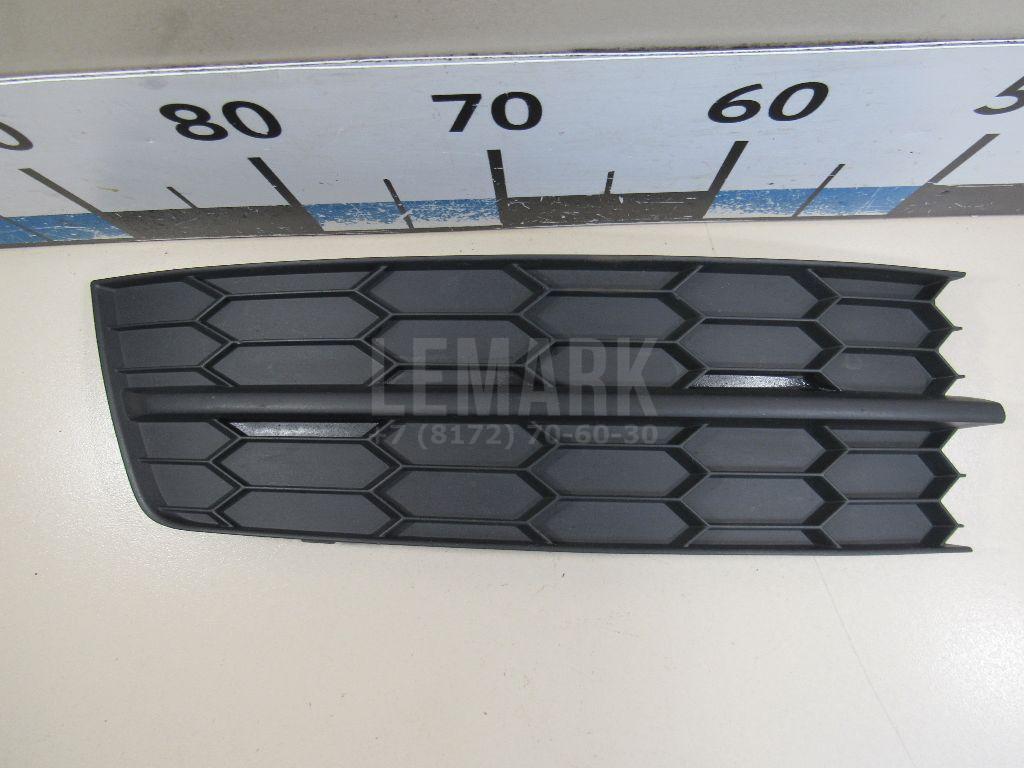 Решетка в бампер правая 60U807368 VAG