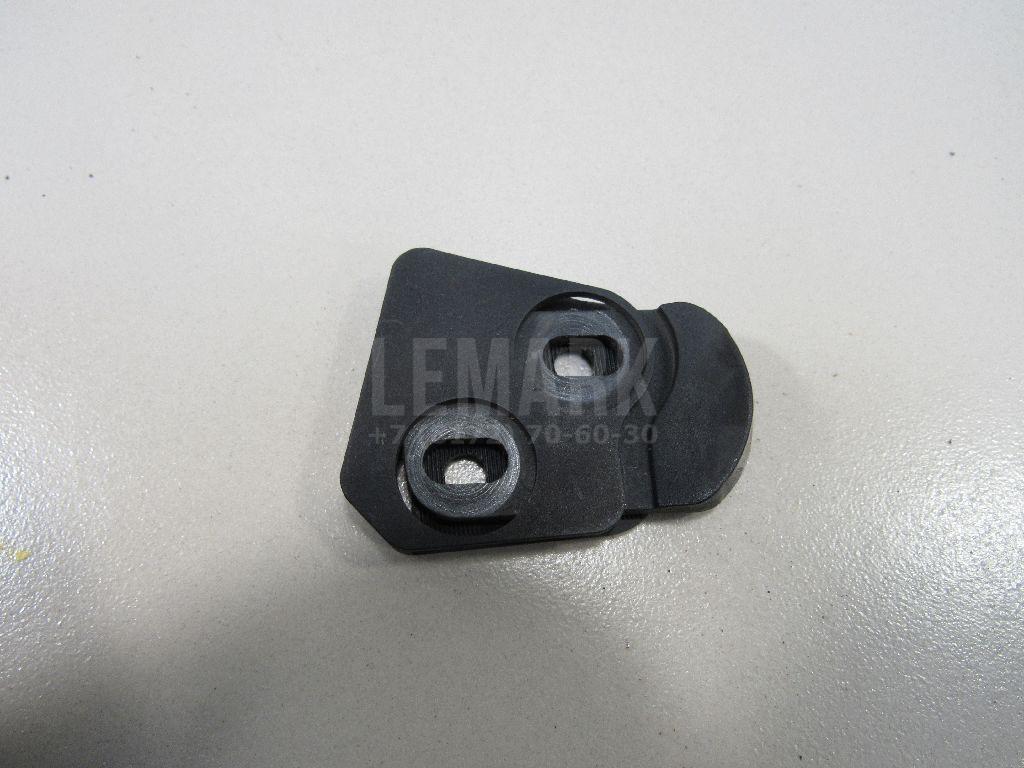 Направляющая двери багажника 7L6827679B VAG