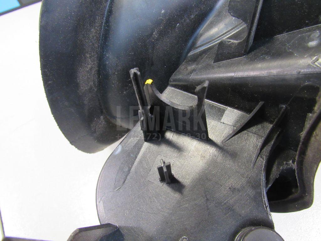 Ниша лючка бензобака для  BMW 7-serie F01/F02 2008-2015