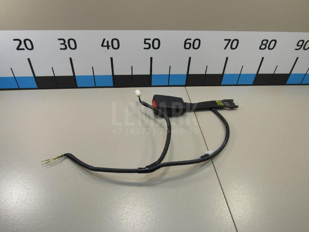 Ответная часть ремня безопасности 7323042210C0 Toyota