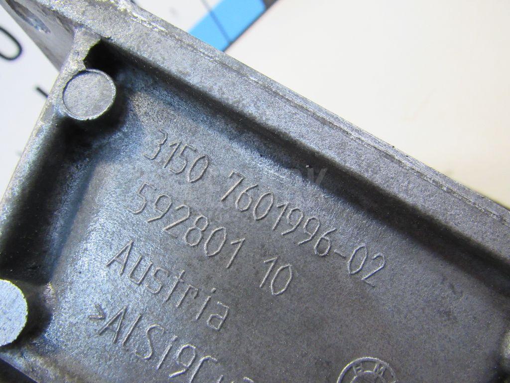 Кронштейн промежуточного вала для  Ford Fiesta 2001-2008