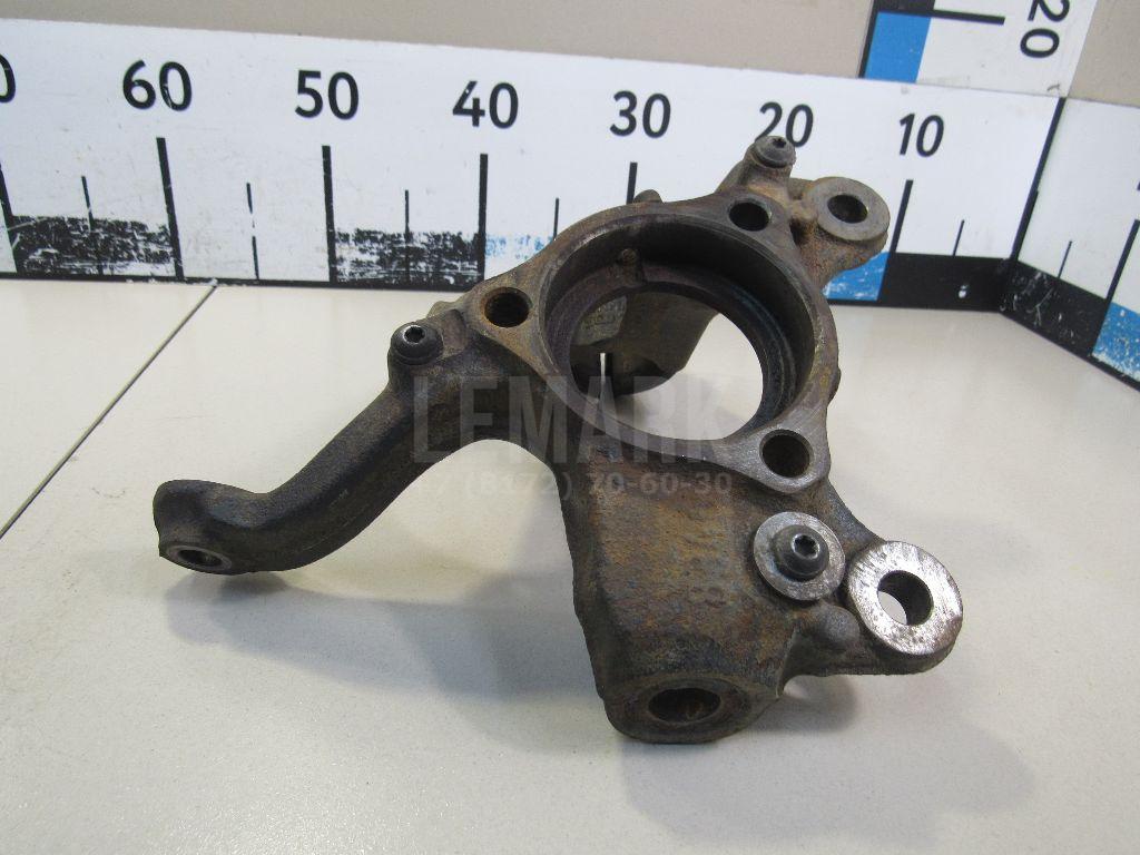 Кулак поворотный передний правый для  Audi V8 1988-1994