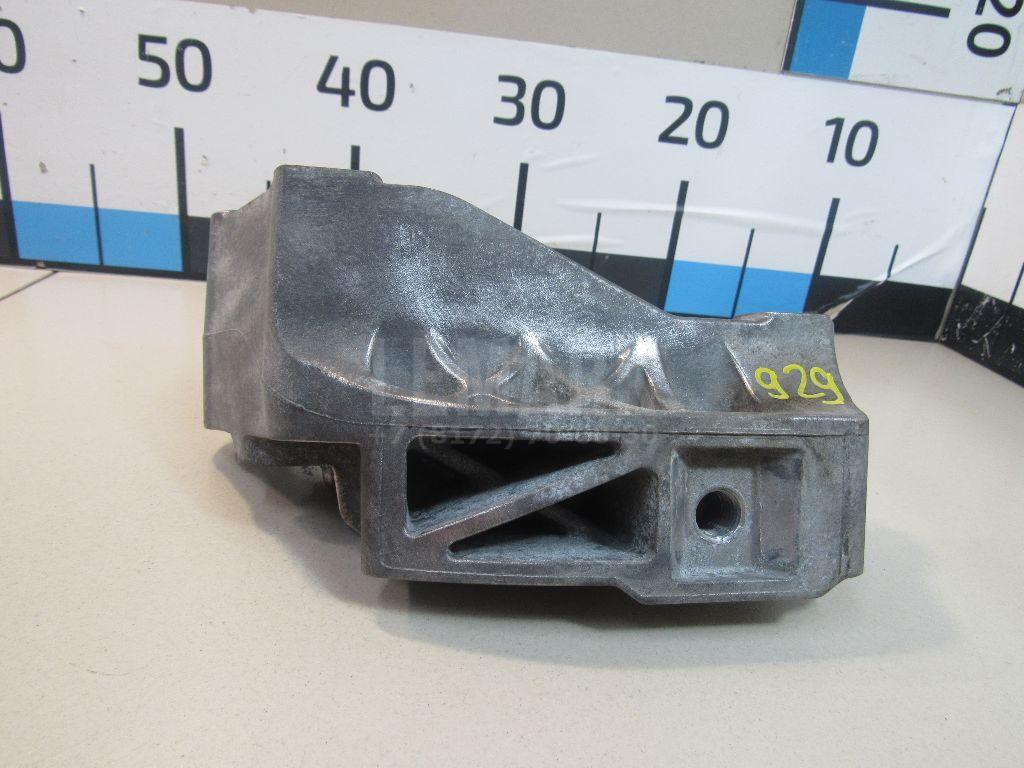 Кронштейн опоры двигателя 11232JD00A Nissan