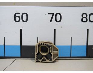 Кронштейн радиатора для Skoda Yeti 2009-2018 с разбора состояние отличное