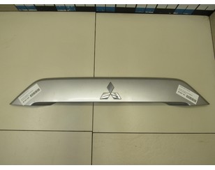 Накладка двери багажника для Mitsubishi Outlander XL (CW) 2006-2012 с разборки состояние хорошее
