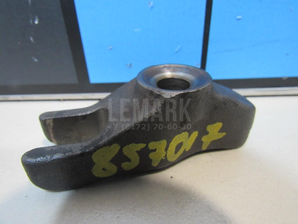 Кронштейн форсунки 338142F000 Hyundai-Kia