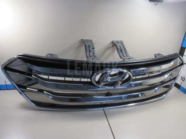 Решетка радиатора 863502W010 Hyundai-Kia