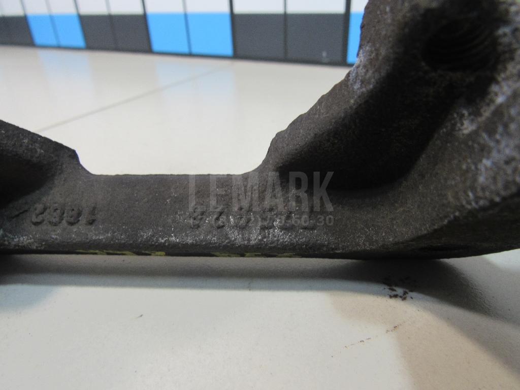 Скоба суппорта переднего для  BMW 2-serie F22/F23/F87 2013-2020