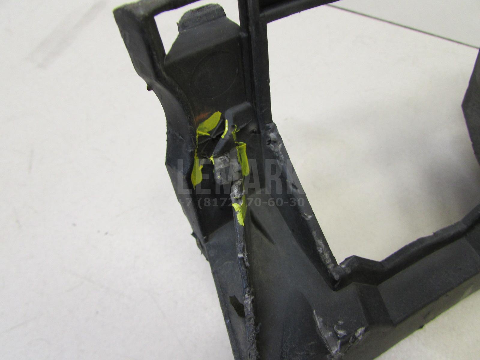 Направляющая переднего бампера для  BMW 7-serie F01/F02 2008-2015