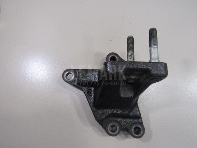 Кронштейн двигателя правый 216702B000 Hyundai-Kia