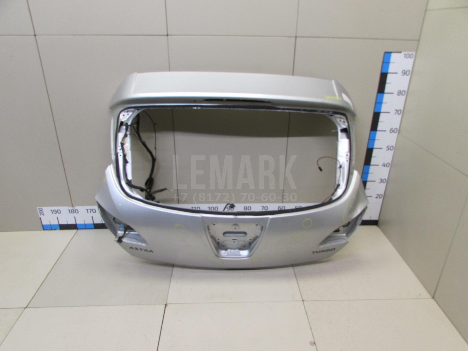 Дверь багажника 126001 GM