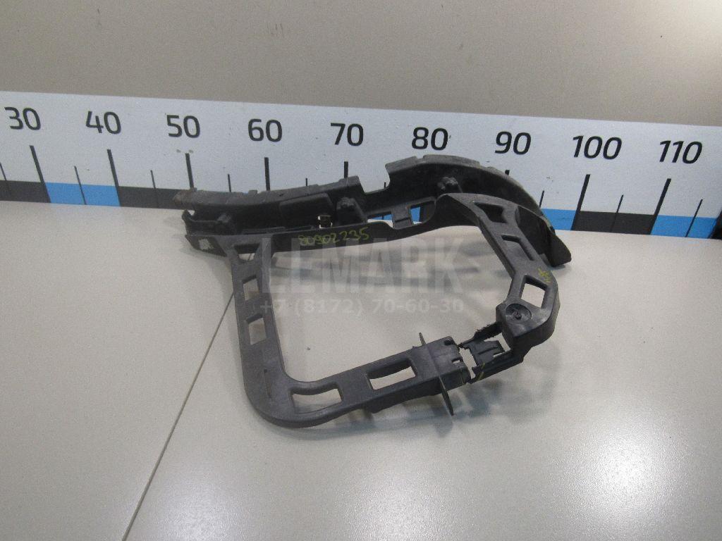 Направляющая заднего бампера правая 3AF807378A VAG