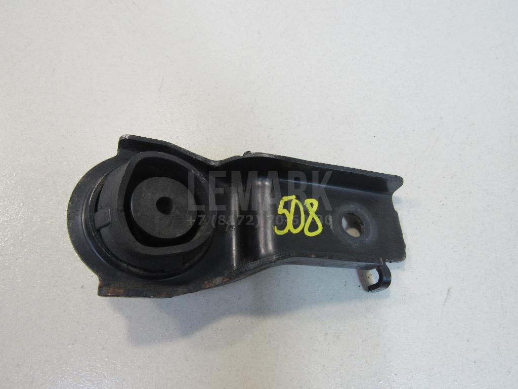 Кронштейн радиатора 1653331010 Toyota