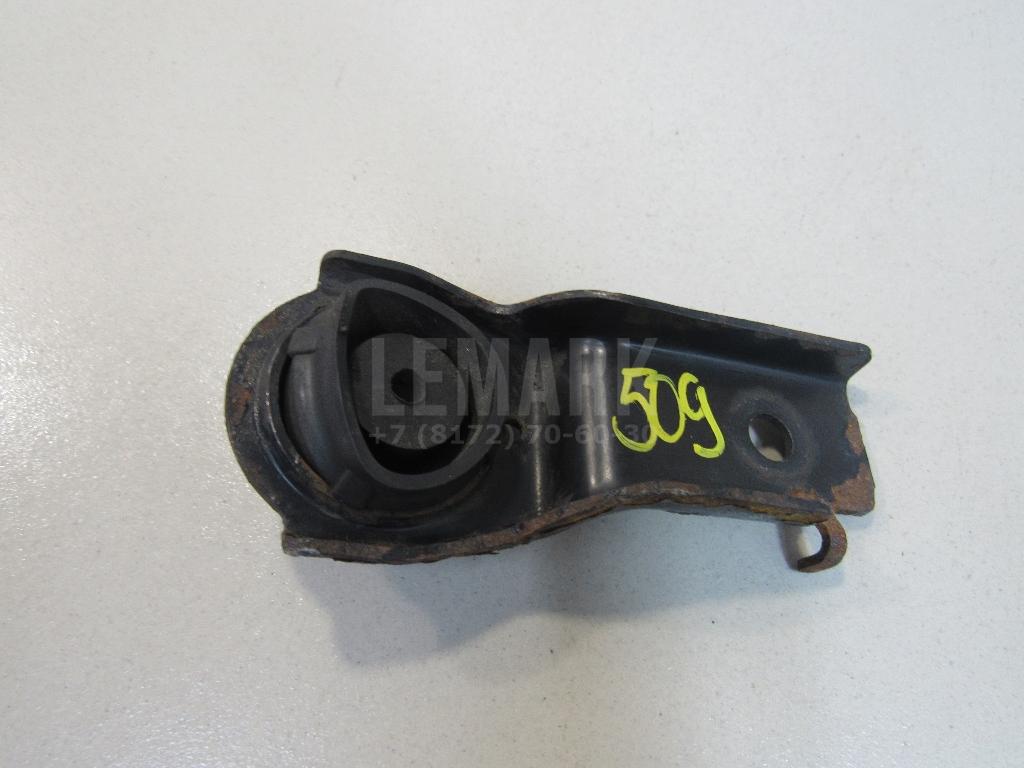 Кронштейн радиатора 1653331010 Toyota