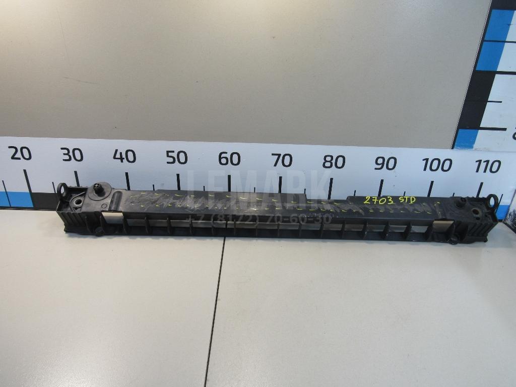 Кронштейн радиатора 1671231071 Toyota