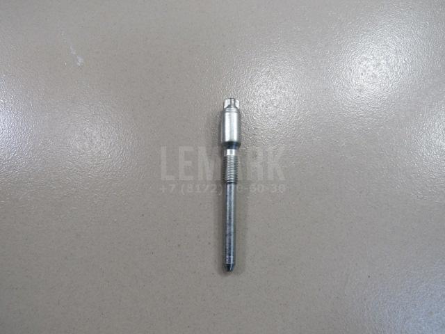 Шпилька 2D0611037 VAG