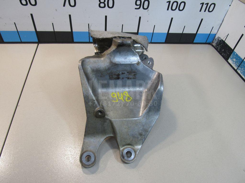 Кронштейн опоры двигателя 8W0199308H VAG