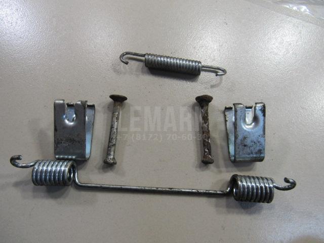 Установочный к-кт задних колодок 5039023 Ford