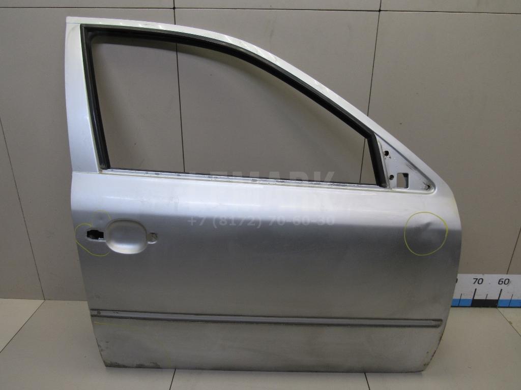 Дверь передняя правая 1U4831056 VAG