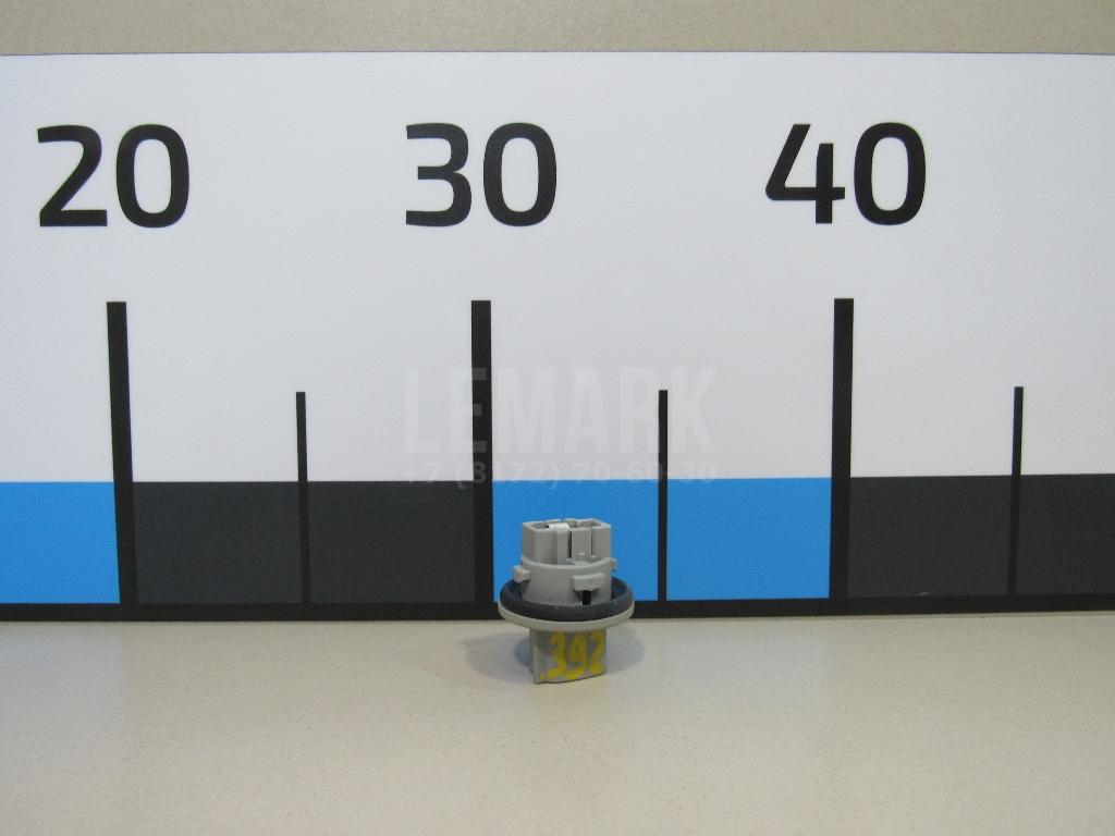 Патрон лампы 8151542050 Toyota